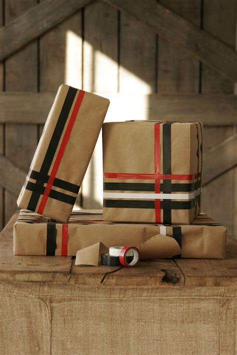 Burberry Wrapping .